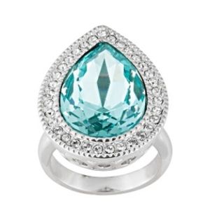 Captivating Pear Shape Turquoise Cocktail Ring